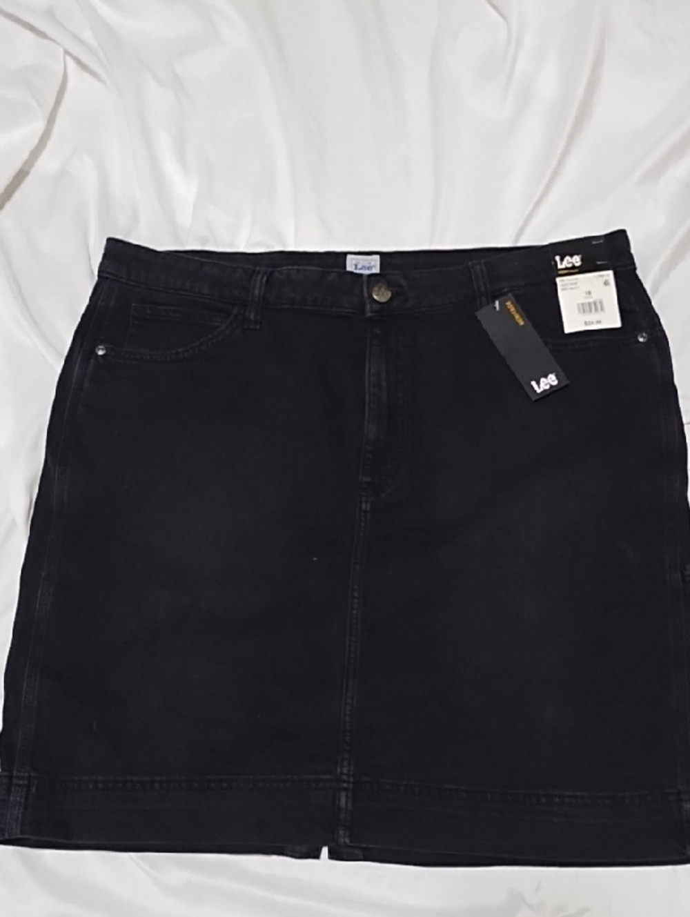 NWT Lee Black Denim Carpenter Knee Length Skirt Size 18